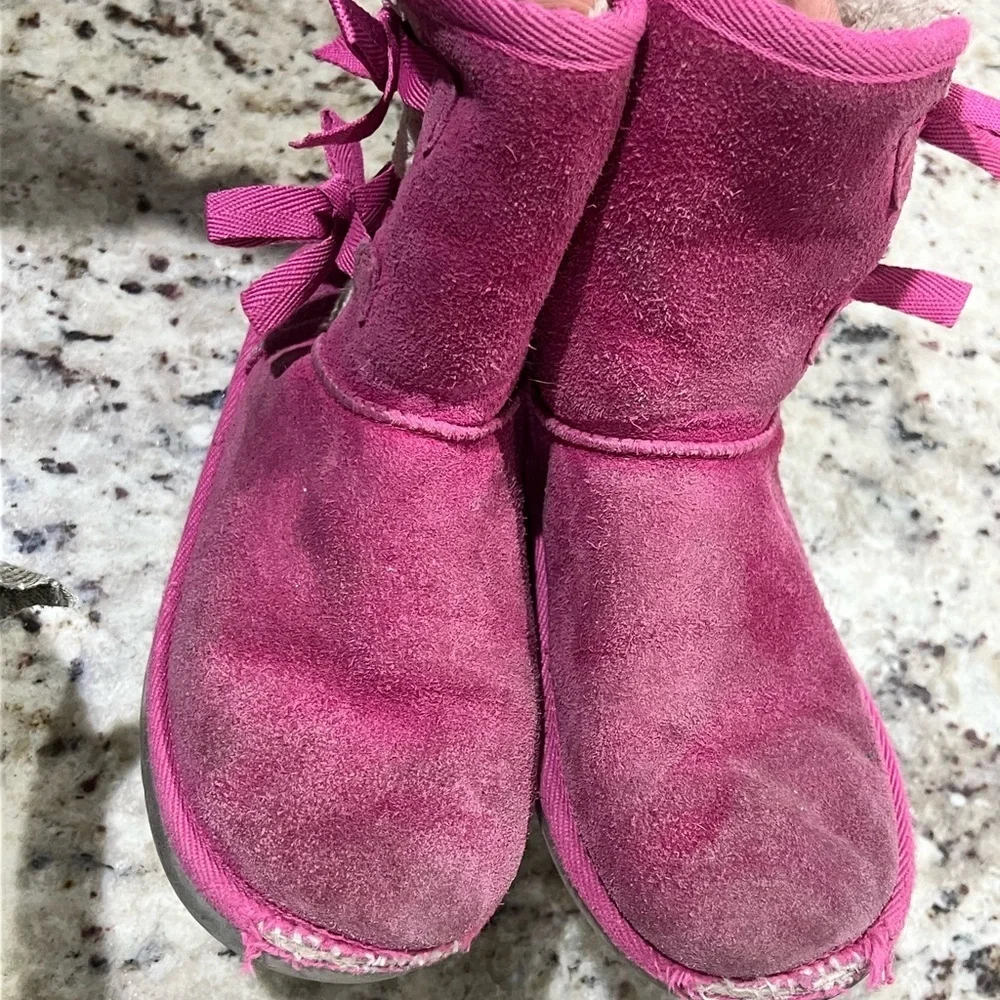 Pink Suede Boots with Bows koolaburra by Ugg youth